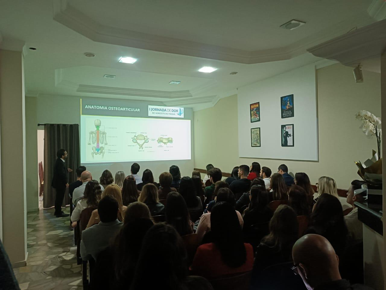 Dr. Messias Pacheco em jornada científica sobre dor
